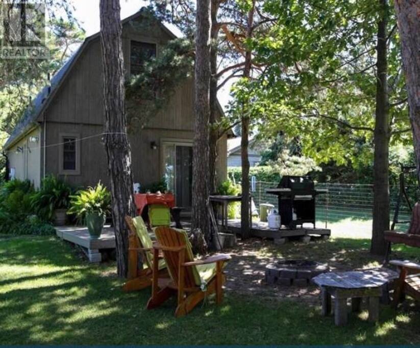 Shared fire pit