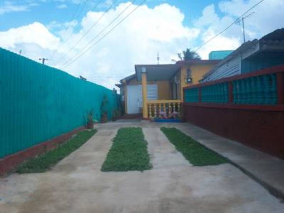 Outside view 1-2