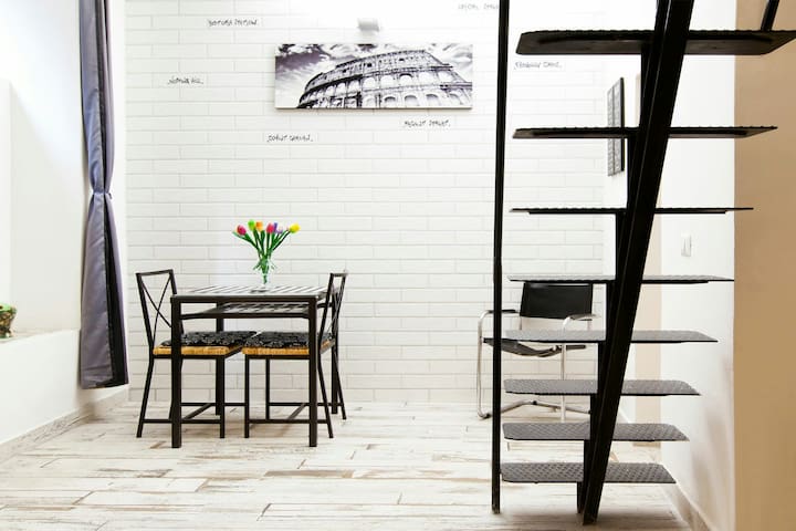 Colosseo Loft Flavia