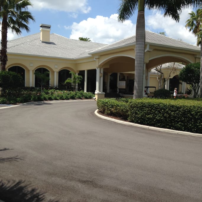 Beautiful Clubhouse
Restaurant and Grill Room catch all the sporting events