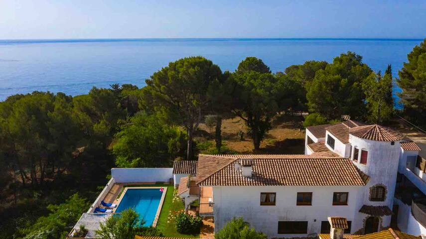 Villa Allyson # Pool, Views & Quiet Location gallery image 3