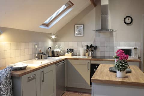 Successful Airbnb property: The Hayloft, Mereside Farm - comfortable & homely in Shropshire