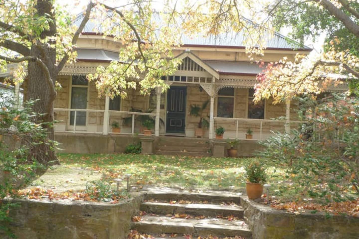 Strathlyn Spa Garden Suites