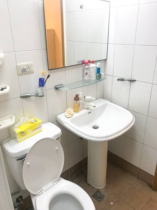 Private Bathroom 2