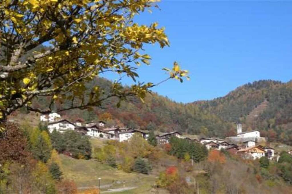 il paese