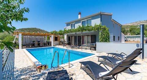 Holiday house Jakov near Trogir