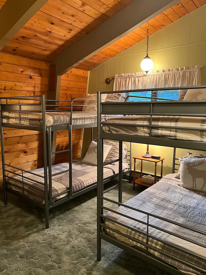 Two sets of twin bunk beds 