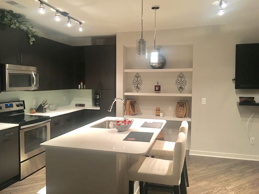 Dining/Kitchen