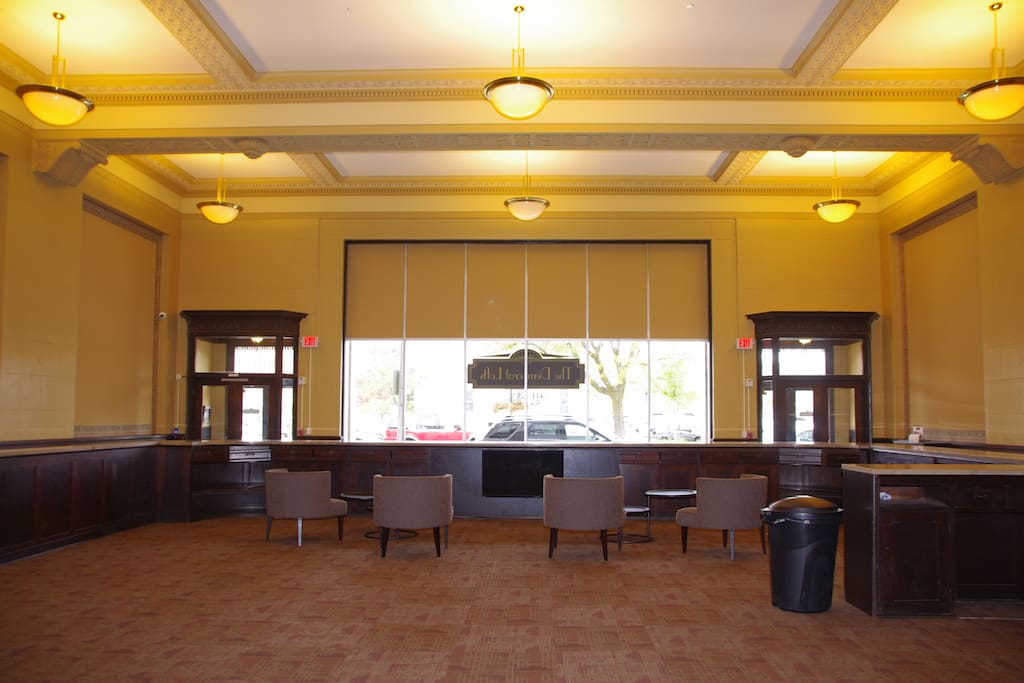 Large lobby with recreation area and cable tv.