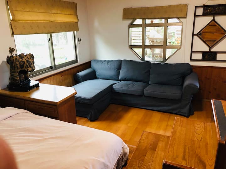 Nantou Puli House B&B - Suetang Artist Homestay (Separate Dining Kitchen Space)