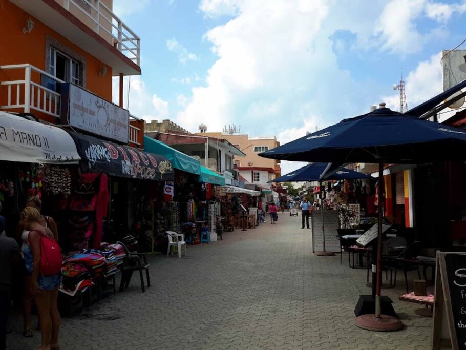 Enjoy the benefits of staying in Down Town of Isla Mujeres