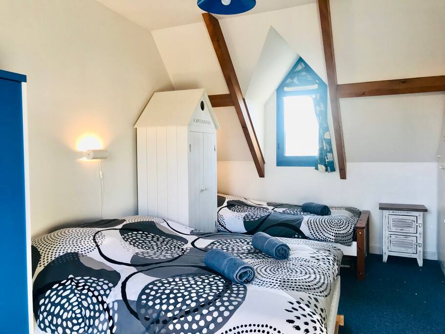 Chambre - 1 Lit Queen - 2 Lit Jumeaux