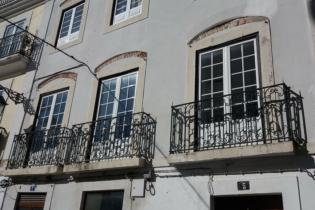 - Front of the building
- Fachada do edifício