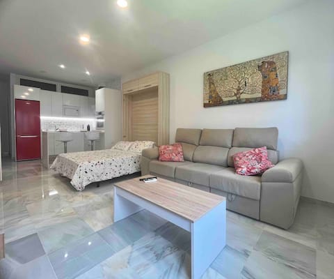 Top performing Airbnb: Loft-A. Beach. Cozy. Stations. Wi-Fi 6 in Parque Ayala