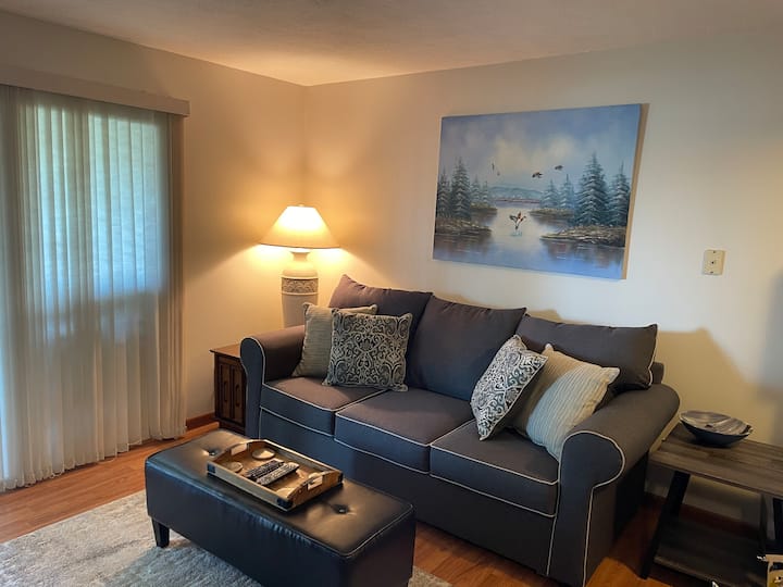 Lake Erie Waterfront Condo W/ Pool & Private Beach - Port Clinton, OH