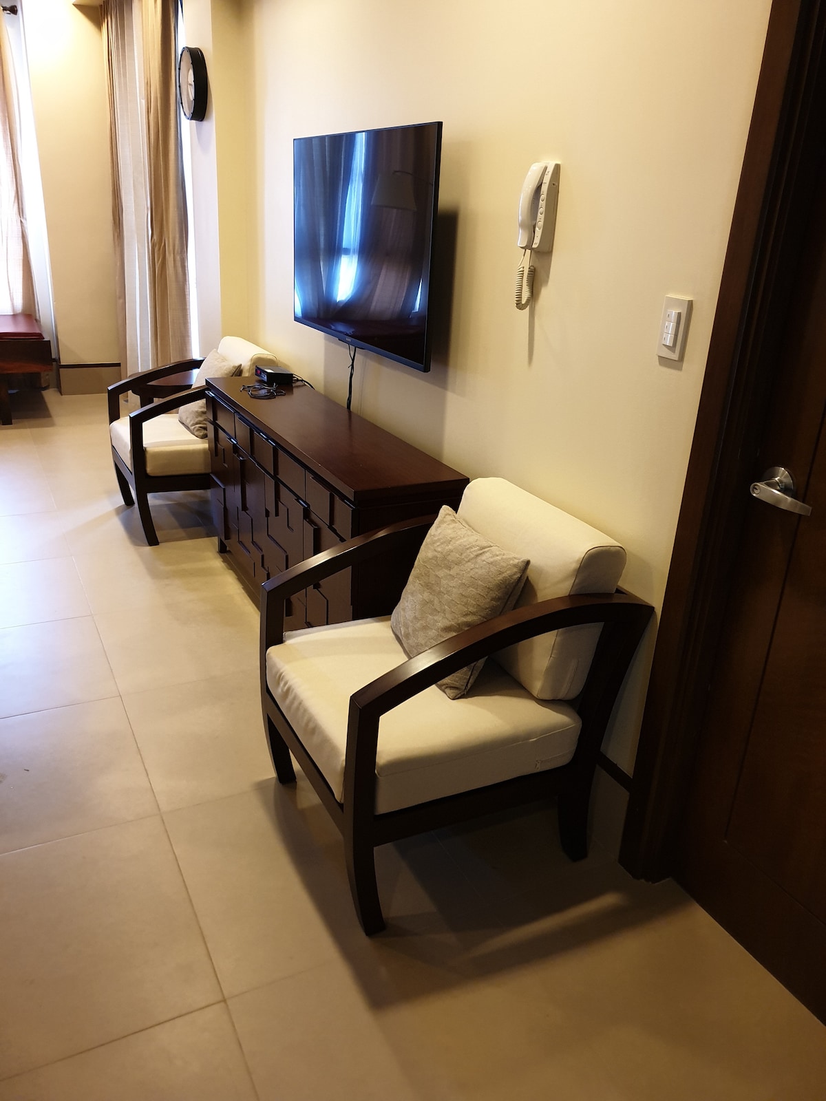 Სასტუმრო ოთახი