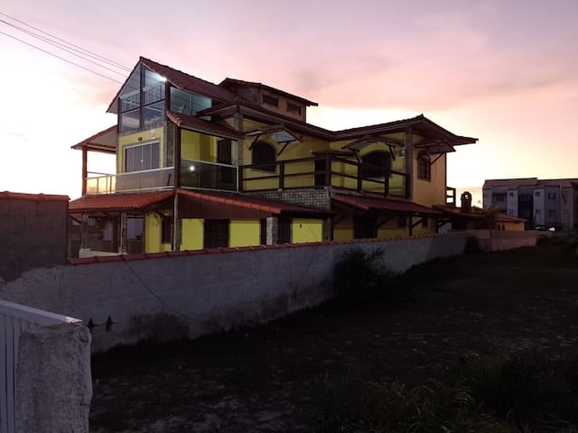 Entire home with 4 bedrooms in Arraial Do Cabo - Casa de Praia Solar dos Simas