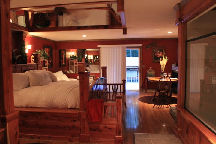Lazy G 1 Honeymoon Suite Farm Stays For In Union Grove Lazy G 1 Honeymoon Suite Farm Stays
