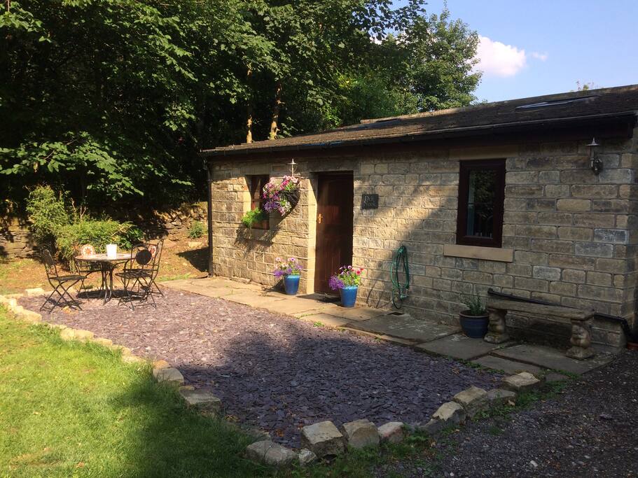 Peaceful woodland cottage in stunning countryside Cottages for Rent