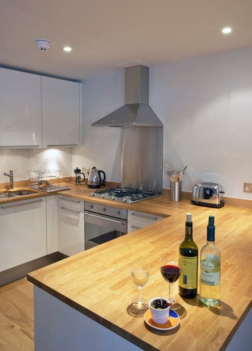 Fully equipped kitchen