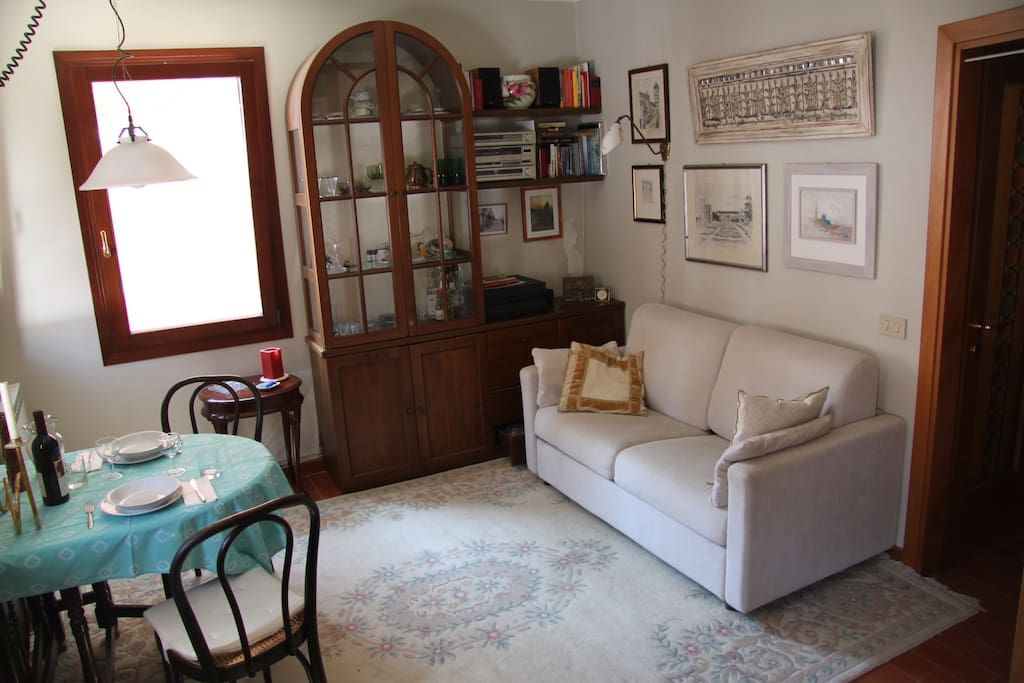 another view w/sofabed