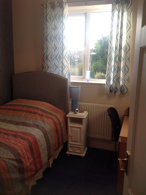 Single room overlooking garden