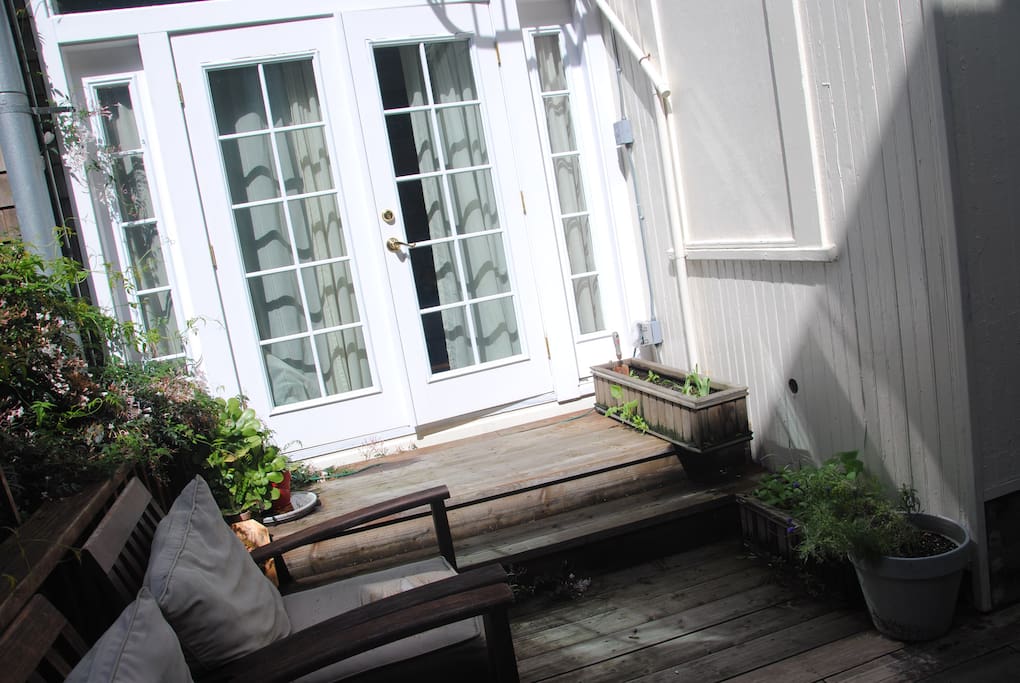 The deck (my favorite part)