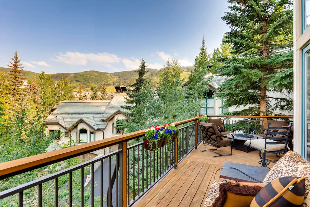 Lounge on the deck with a crisp beverage and take in mesmerizing mountain views.
