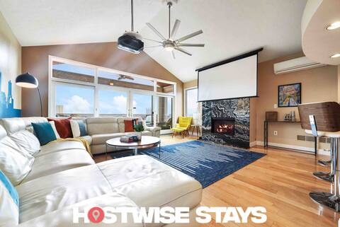 Skyline Views ★ Stunning Balconies ★ Luxe Home!