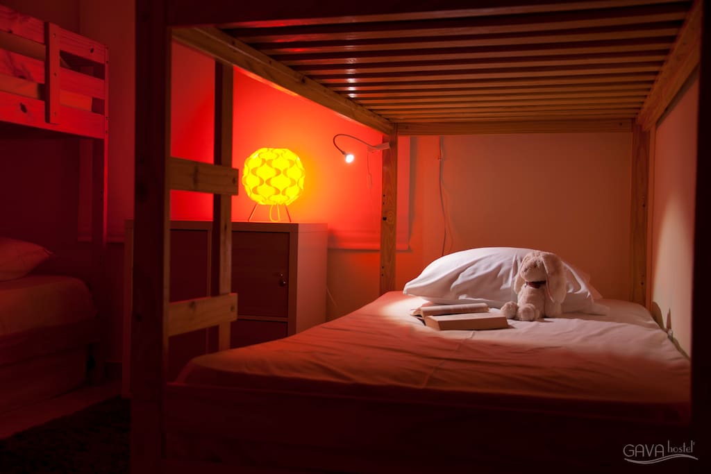 Reading lamp, is attached to the bed and allows you to read before sleep.