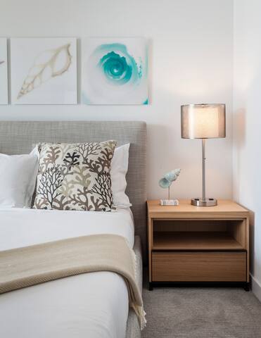 2BR South Exposure Great bay Views! +7th Floor gallery image 4