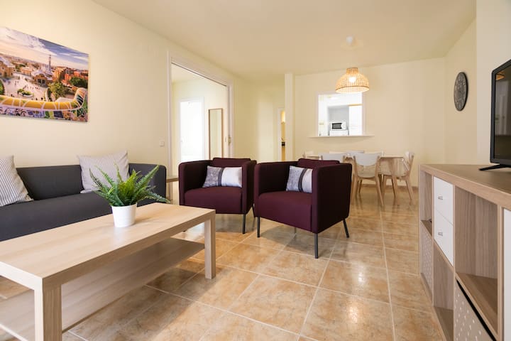 Be Barcelona – Plaza Catalunya Nice and Comfy 4.2 (MP9)