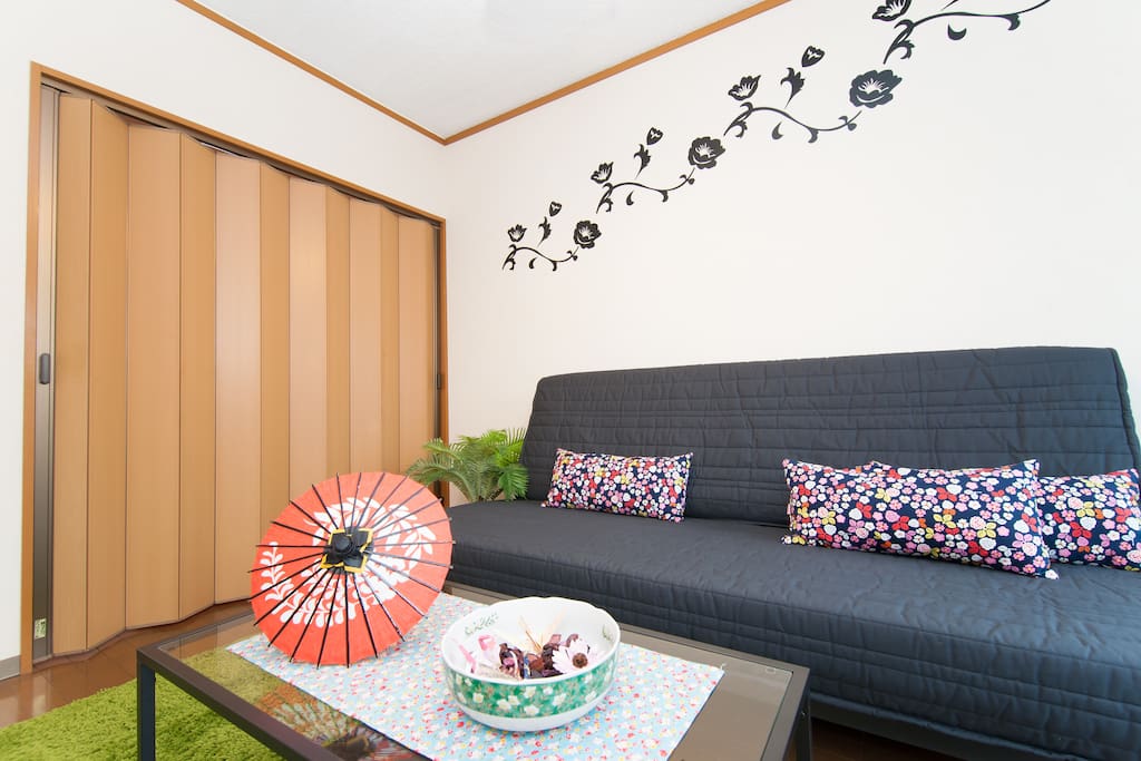 .
Comfortable beds and closet with hangers The following keywords let you easily find the room you want to book. 大阪 難波 USJ 道頓堀 大阪城 心斎橋 梅田 関西空港 京都 神戸 奈良 Namba Osaka USJ Dotombori Osaka Castle Shinsaibashi Umeda Kansai Airport KIX Kyoto Kobe Nara