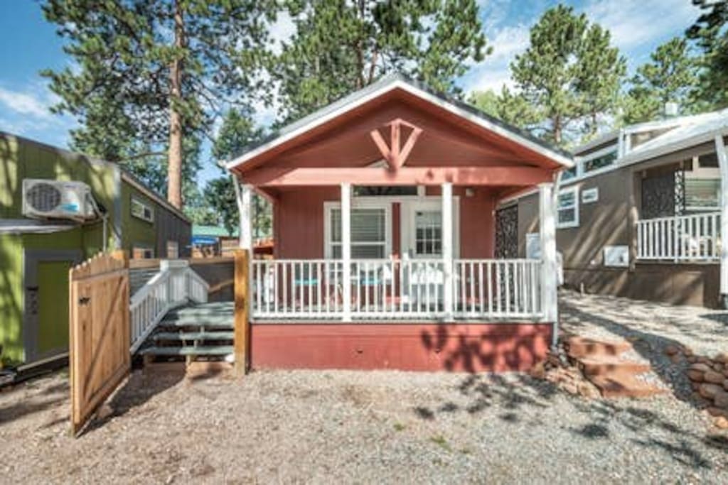 MidWeek Special!! Tiny House GetAWay Tiny houses for Rent in