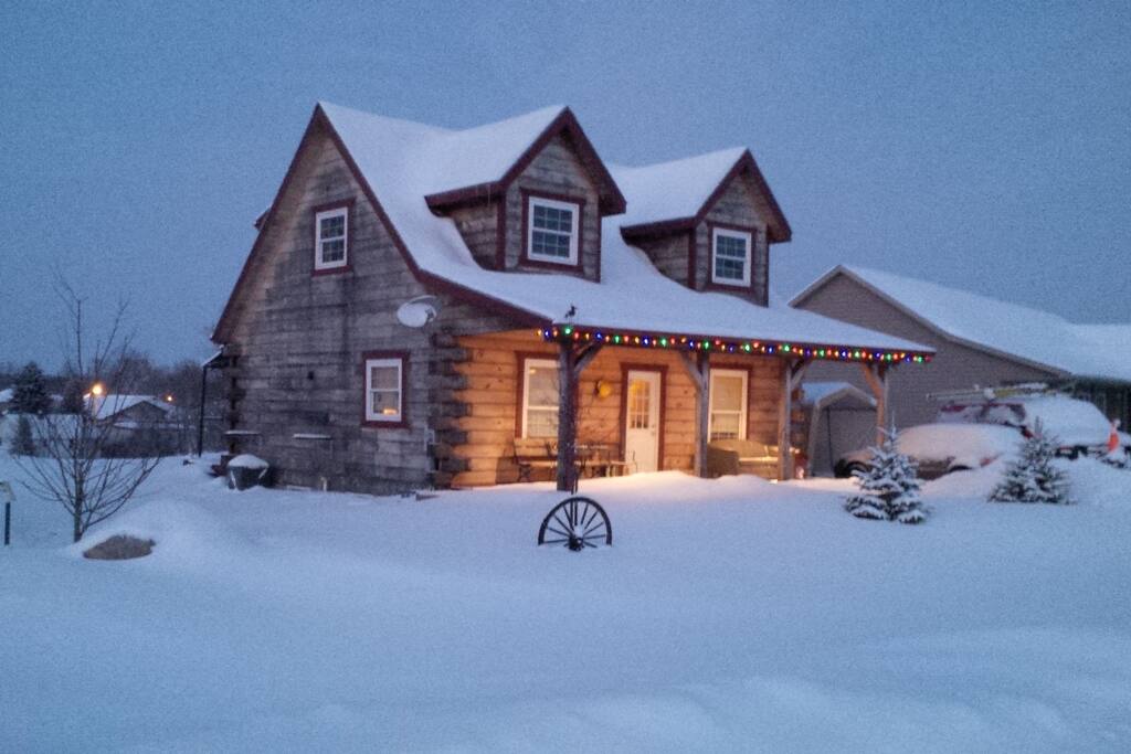 WINDY HILLS HORSE AND BUGGY COMPANY - Bed and breakfasts ...