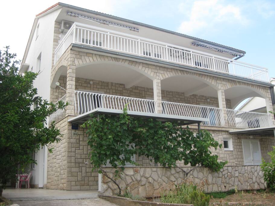 Apartments Marinko
