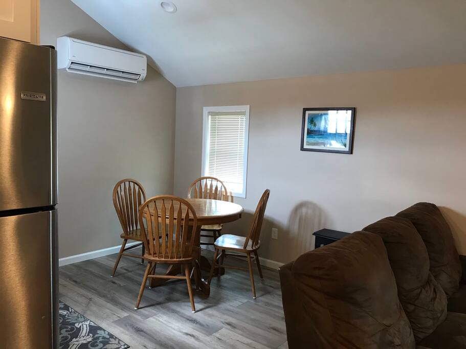 Dinette in unit B (3 bedroom top floor)