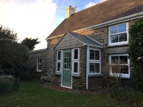 Cornwall house 5 bedrooms sleeps 10 + EV charger