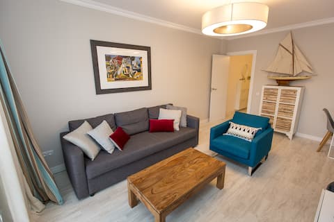 Popular Airbnb listing: Apartment with a large balcony Plaza de la Merced in Lagunillas