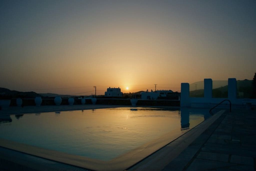Sunset view from the pool (2)