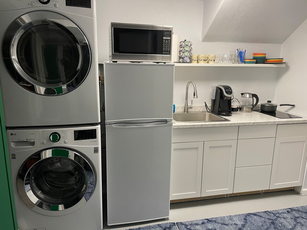 Top Airbnb: Clean & Cozy 2 Bedroom Suite - Near Downtown & MSU in Bozeman / Gallatin County