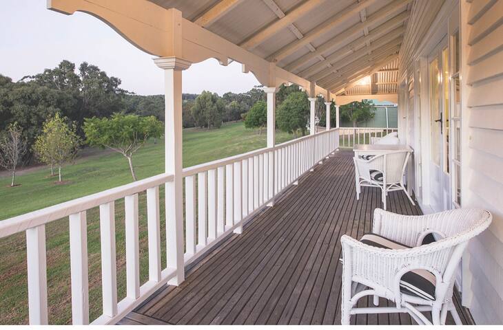 Romantic Luxury Escape “Plane Tree House”