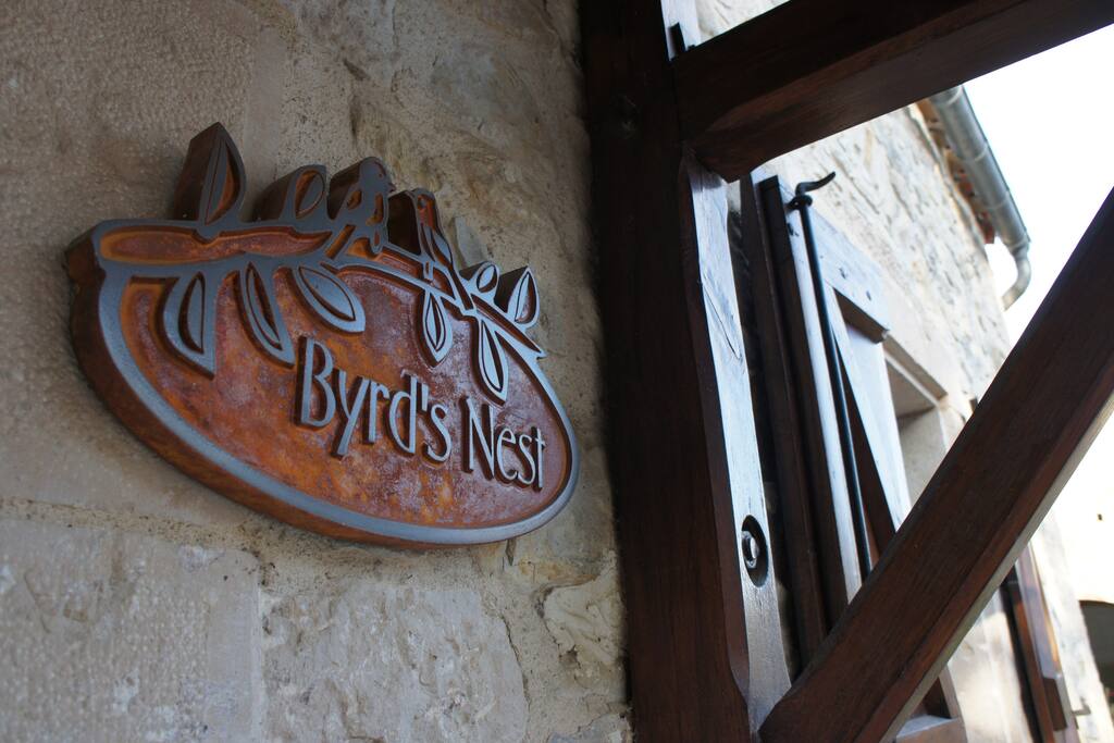 Byrd's Nest Welcomes you