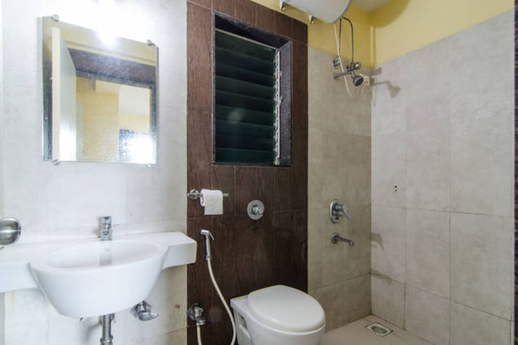 businessstay.co.in B504 Gundecha Altura Bathroom