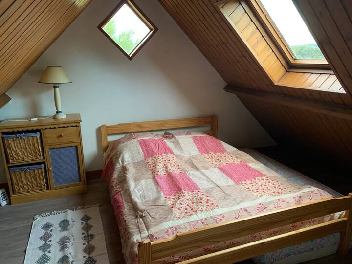 Დახურული ოთახი მაღლა 