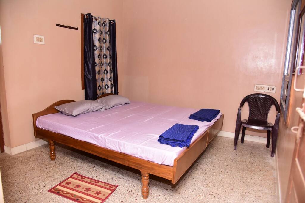 Bed Room 2.