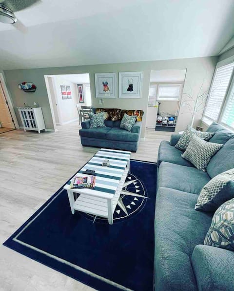 Popular Airbnb listing: Private Cottage, Lucky Falcor Stables/Horse Farm in St. James City
