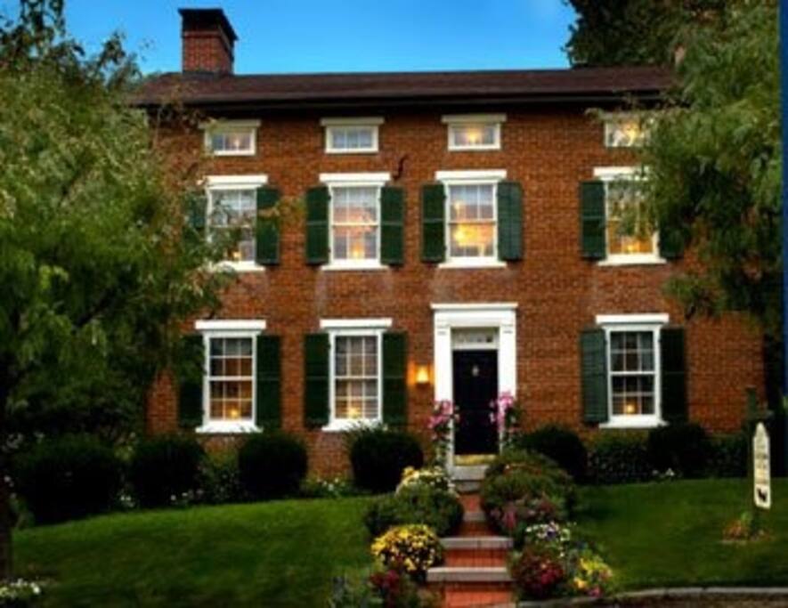 The study is on the first floor on the right and the Garden Suite bedroom above it on the right. The innkeeper's apartment is on the third floor.