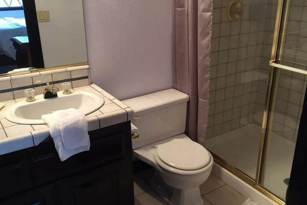 private on suite bath