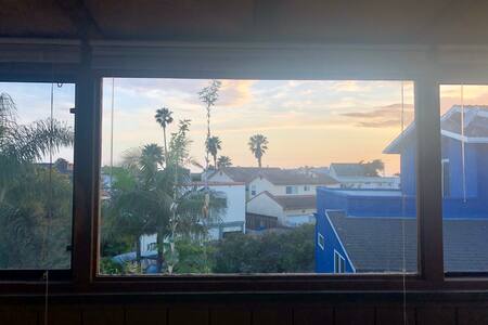 Next to beach, park, & 101 Long term rentals only
